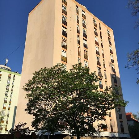 Hetedik Apartman Pécs Exteriör bild