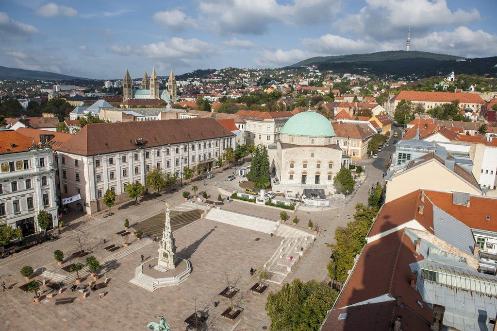 Hetedik Apartman Pécs Exteriör bild
